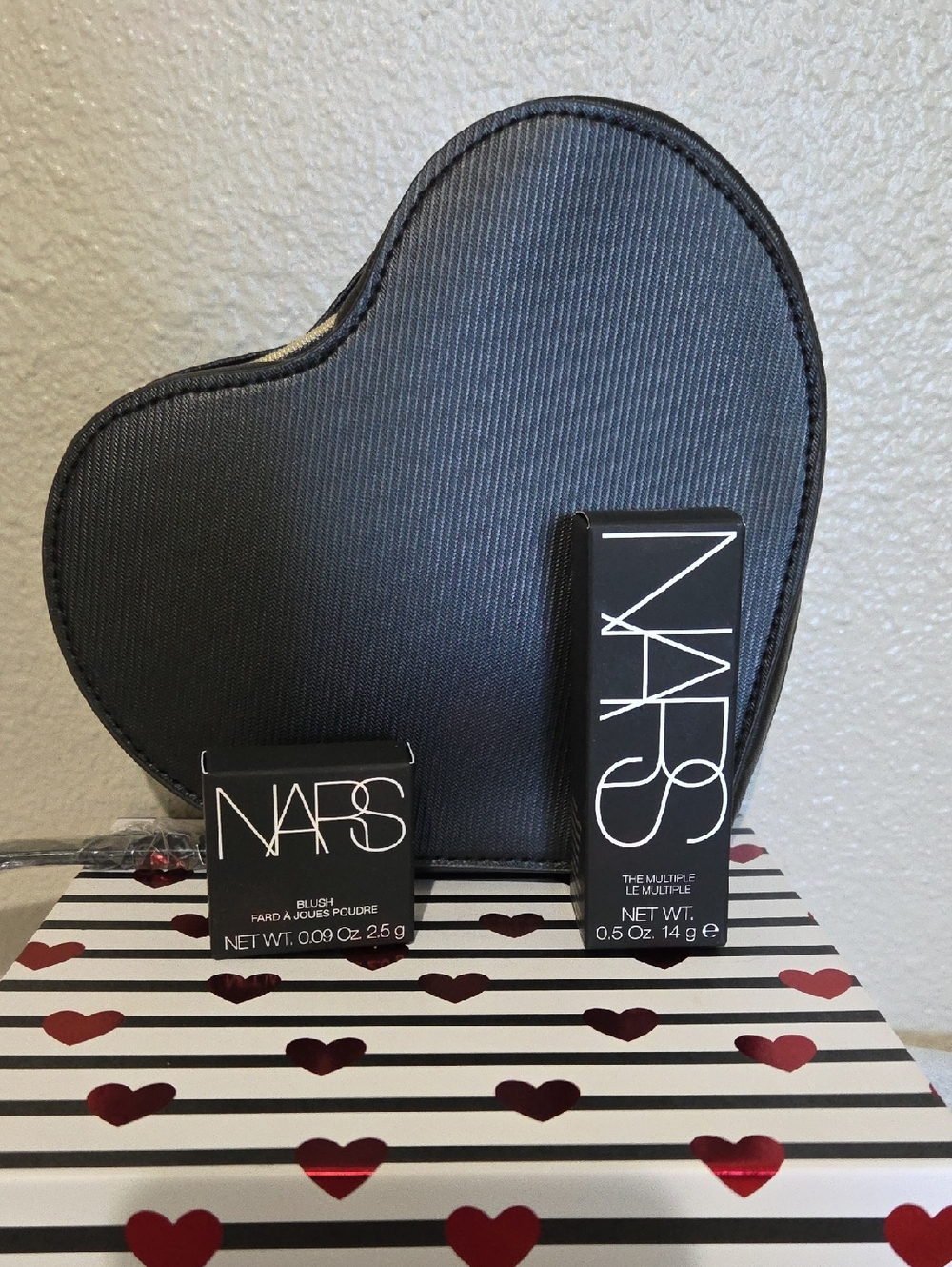 NARS Bundle The Multiple Highlighter, Blush & Heart Shaped Wristlet